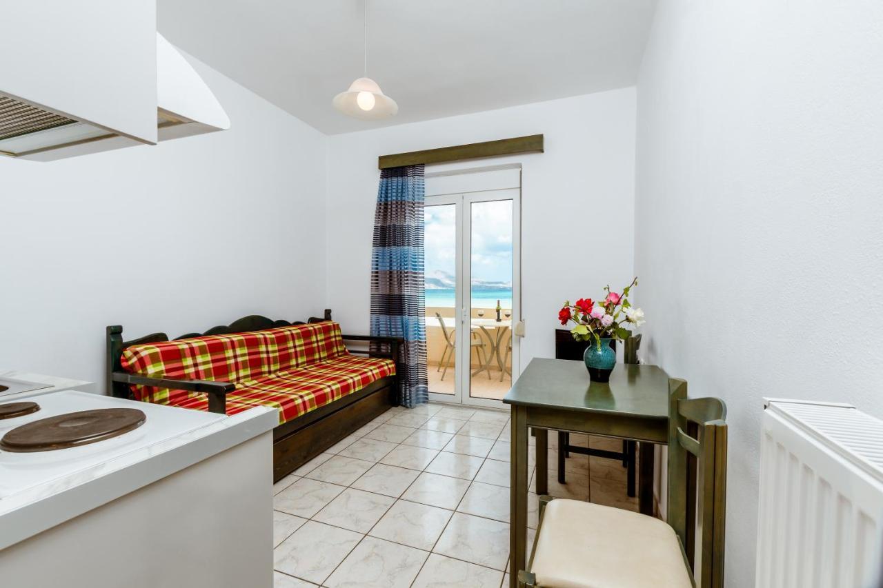 Asterina Seaside Apartments Kalivai Exteriör bild