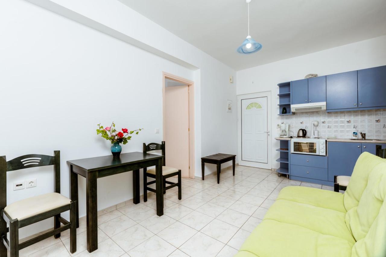 Asterina Seaside Apartments Kalivai Exteriör bild